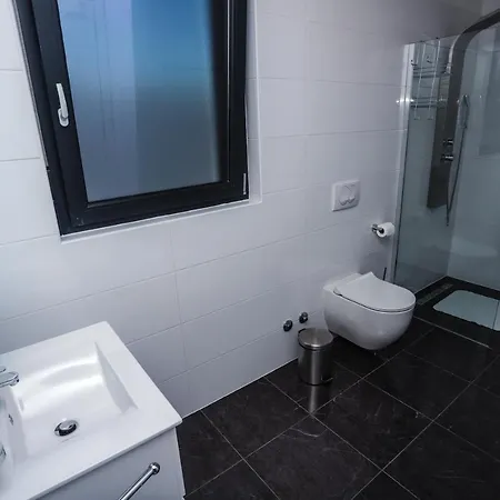 Keti With Private Pool & Garden In Vila Poreč