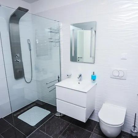 Keti With Private Pool & Garden In Vila *