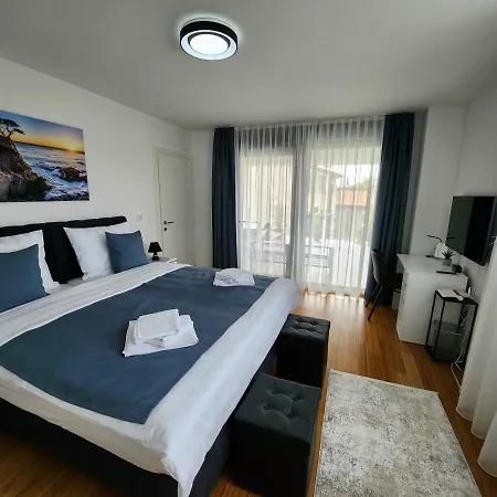 Keti With Private Pool & Garden In Vila Poreč