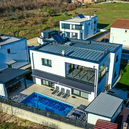 Keti With Private Pool & Garden In Poreč