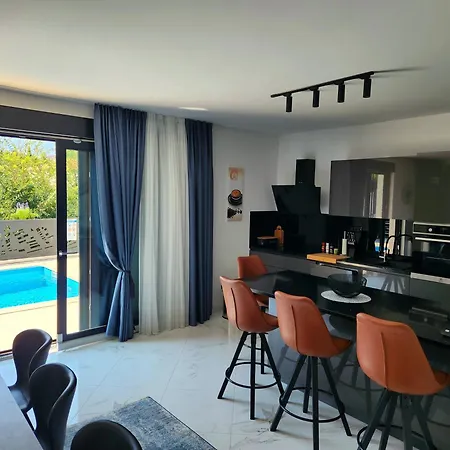Keti Villa *