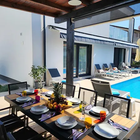Luxury Modern 