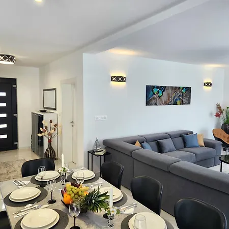 Luxury Modern 